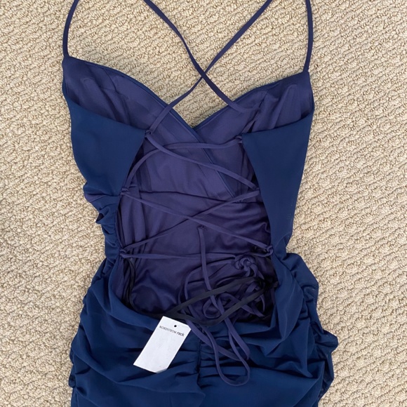 LA FEMME Strappy Back Ruched Trumpet Gown, Navy - Size 2 - Picture 5 of 5